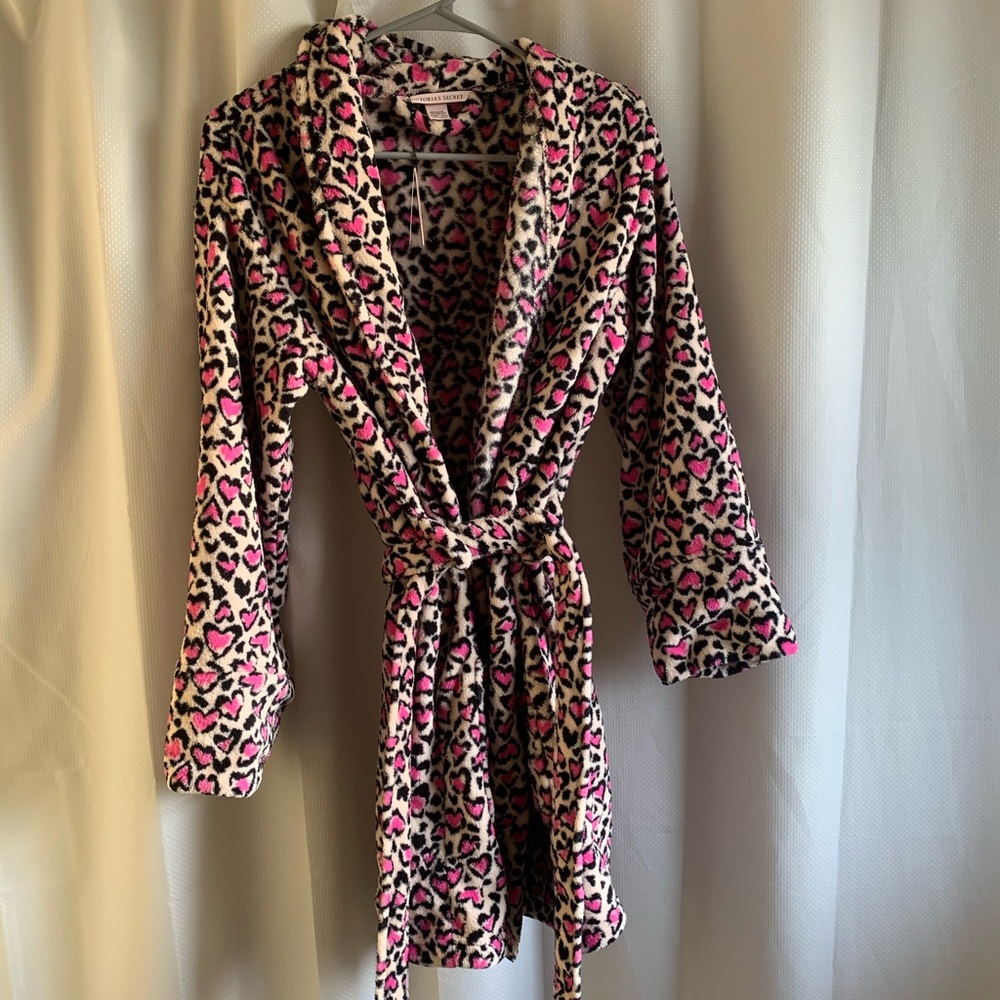 comfy, fluffy cheetah print robe